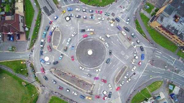 تصاویر عجیب ترین میدانی که تا به امروز دیده اید ، چطور 5 میدان در یکجا جمع شدند؟